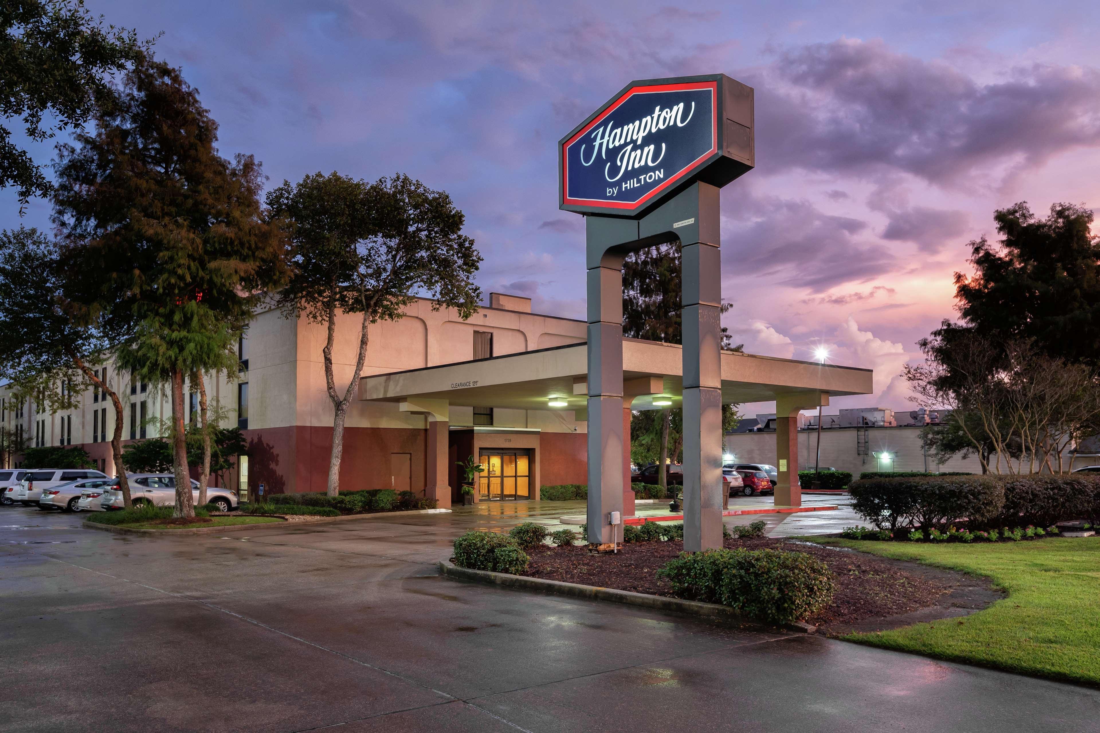 Hampton Inn Гоума Екстер'єр фото