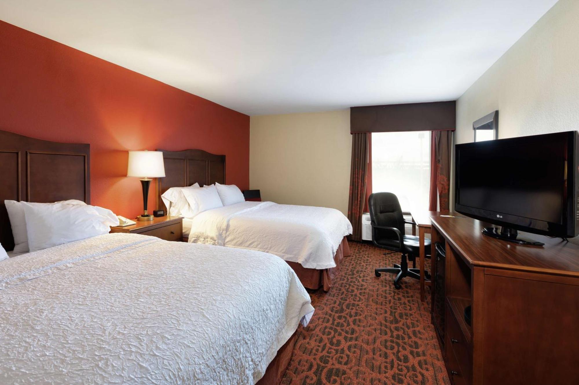 Hampton Inn Гоума Екстер'єр фото